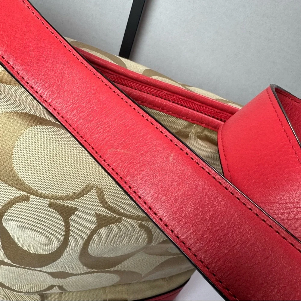 COACH Legacy Signature Hobo Duffel Bag in Khaki and Fuchsia Leather‎ Crossbody